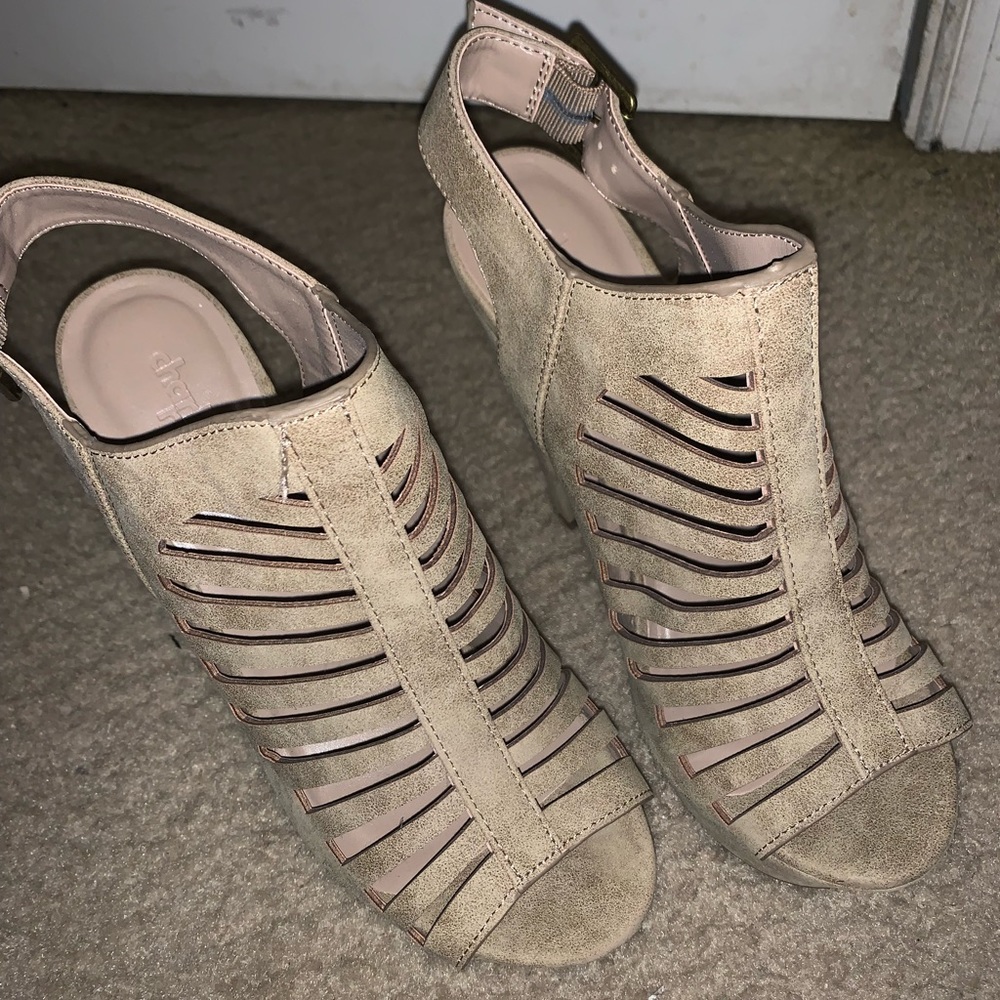 Size 8 Beige Women’s Shoes